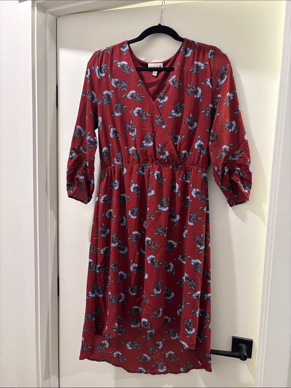 Women’s Red Floral Midi Dress with V-Neck